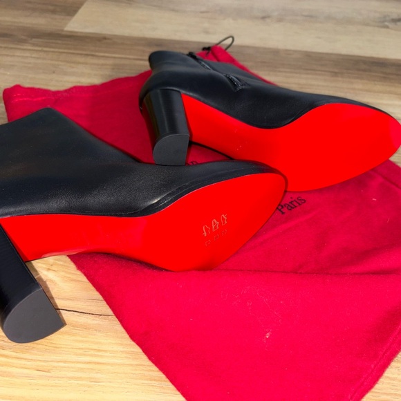 Authentic never worn - Picture 3 of 6